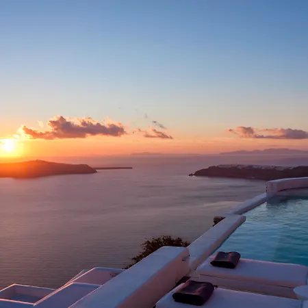 아스트라 스위트 4*