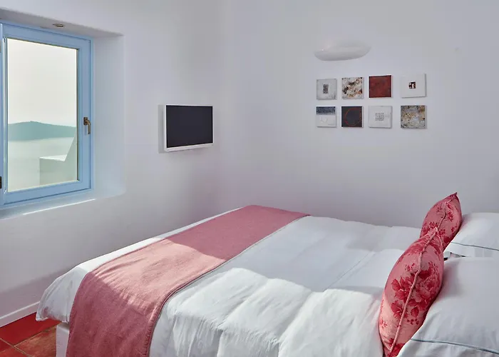 Astra Hotel Imerovigli (Santorini)